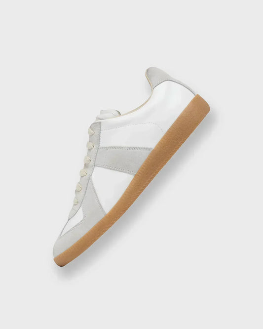 AVREND SNEAKER