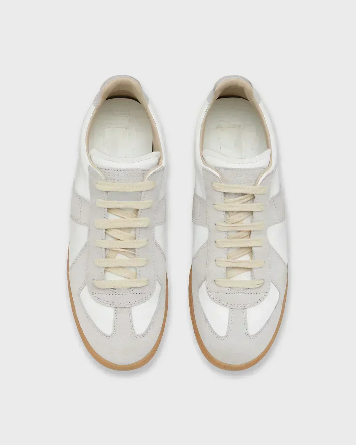 AVREND SNEAKER